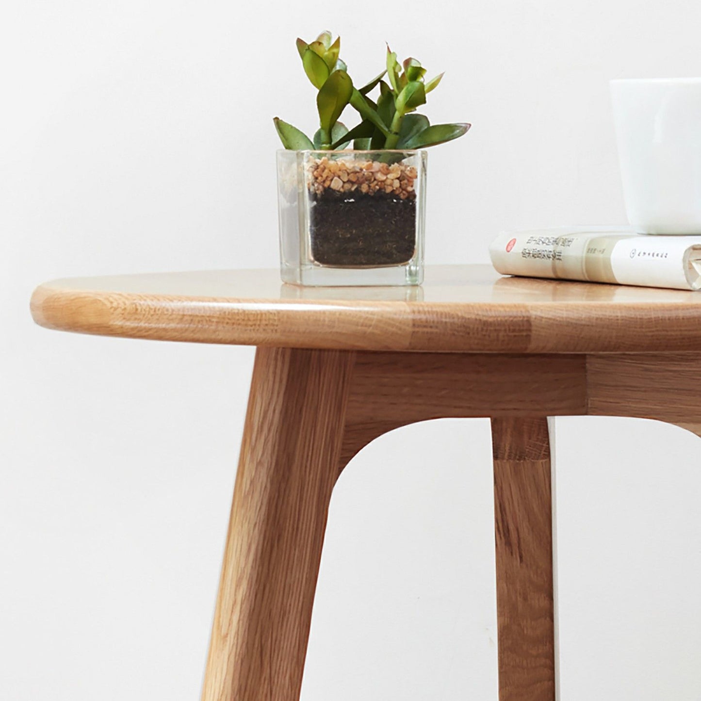 Round Small End Table, Side Table For Bedroom & Balcony - Natural