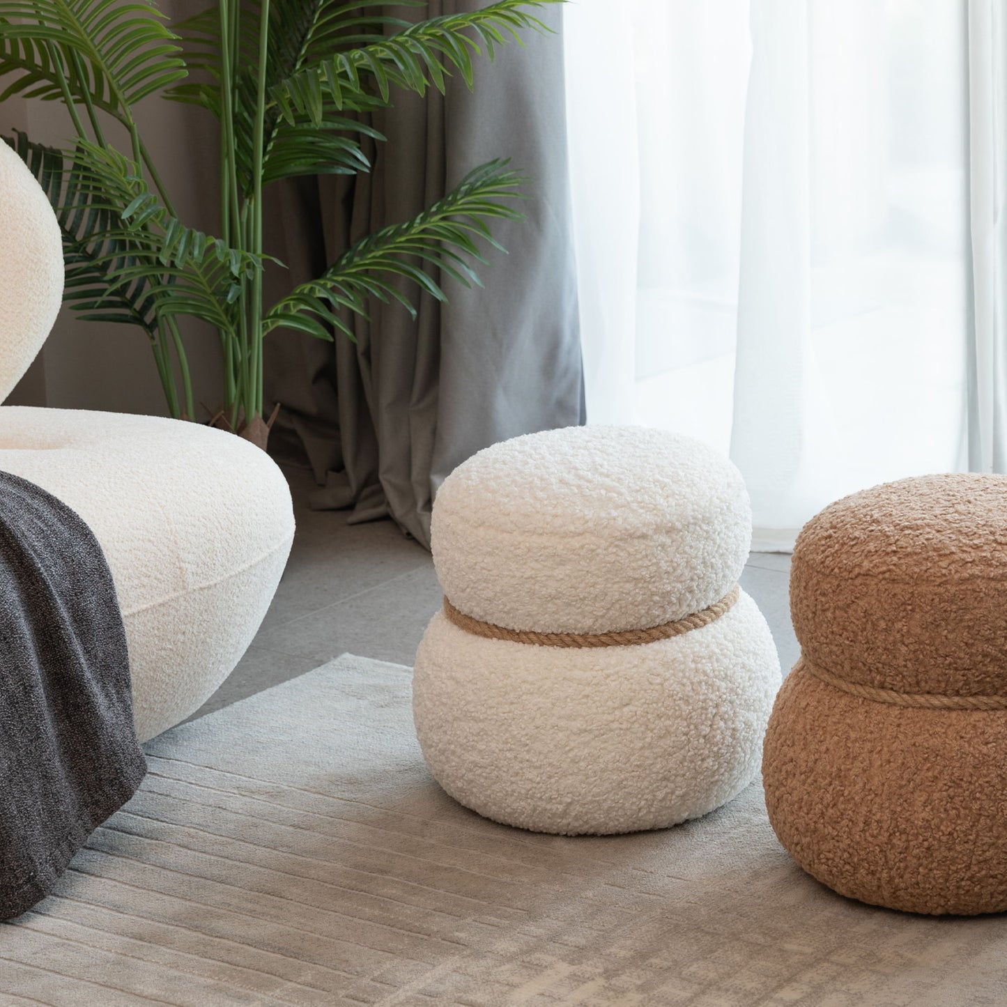 Snowman Stool With Greig Plush Cushion, Playful And Cute Design For Any Space - White