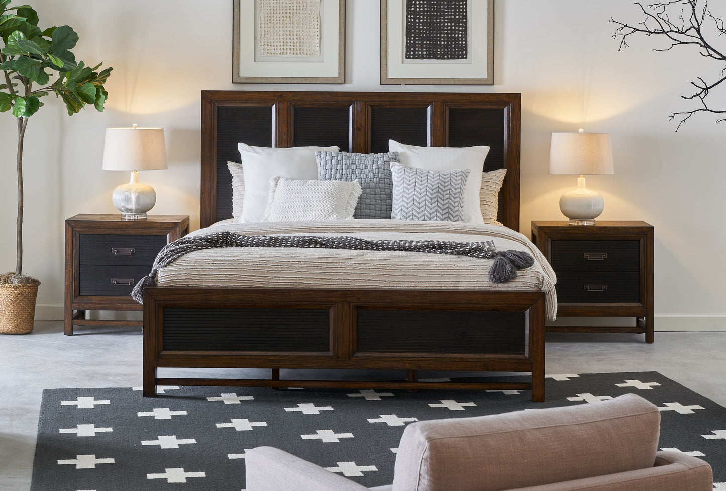 Branson - King Size Panel Bed, Two Tone - Brown
