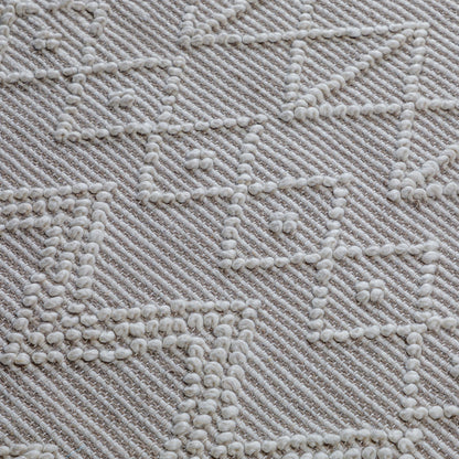 Orton - 8' X 10' Area Rug - Ivory / Taupe