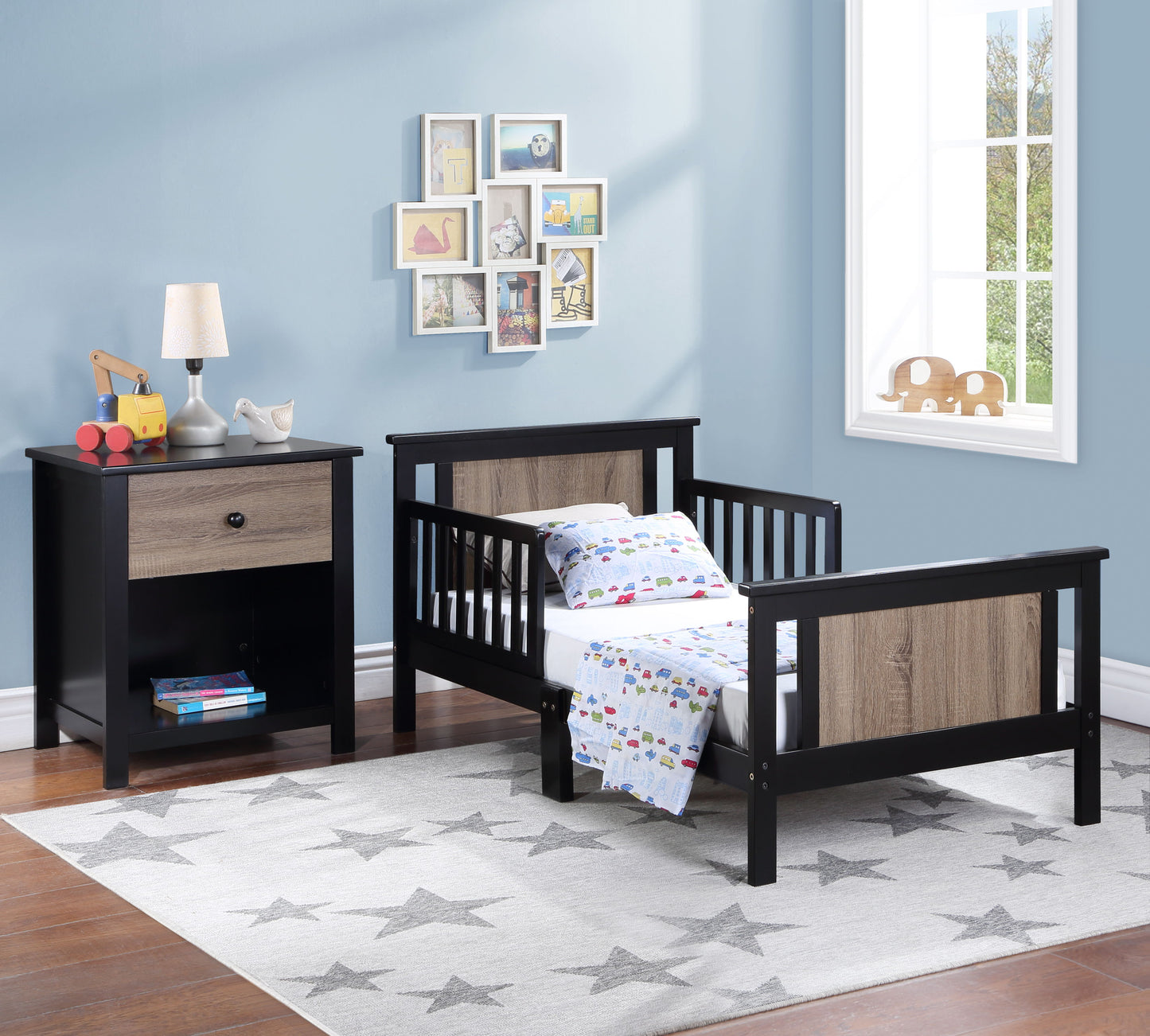 Connelly - Reversible Panel Toddler Bed - Black / Vintage Walnut
