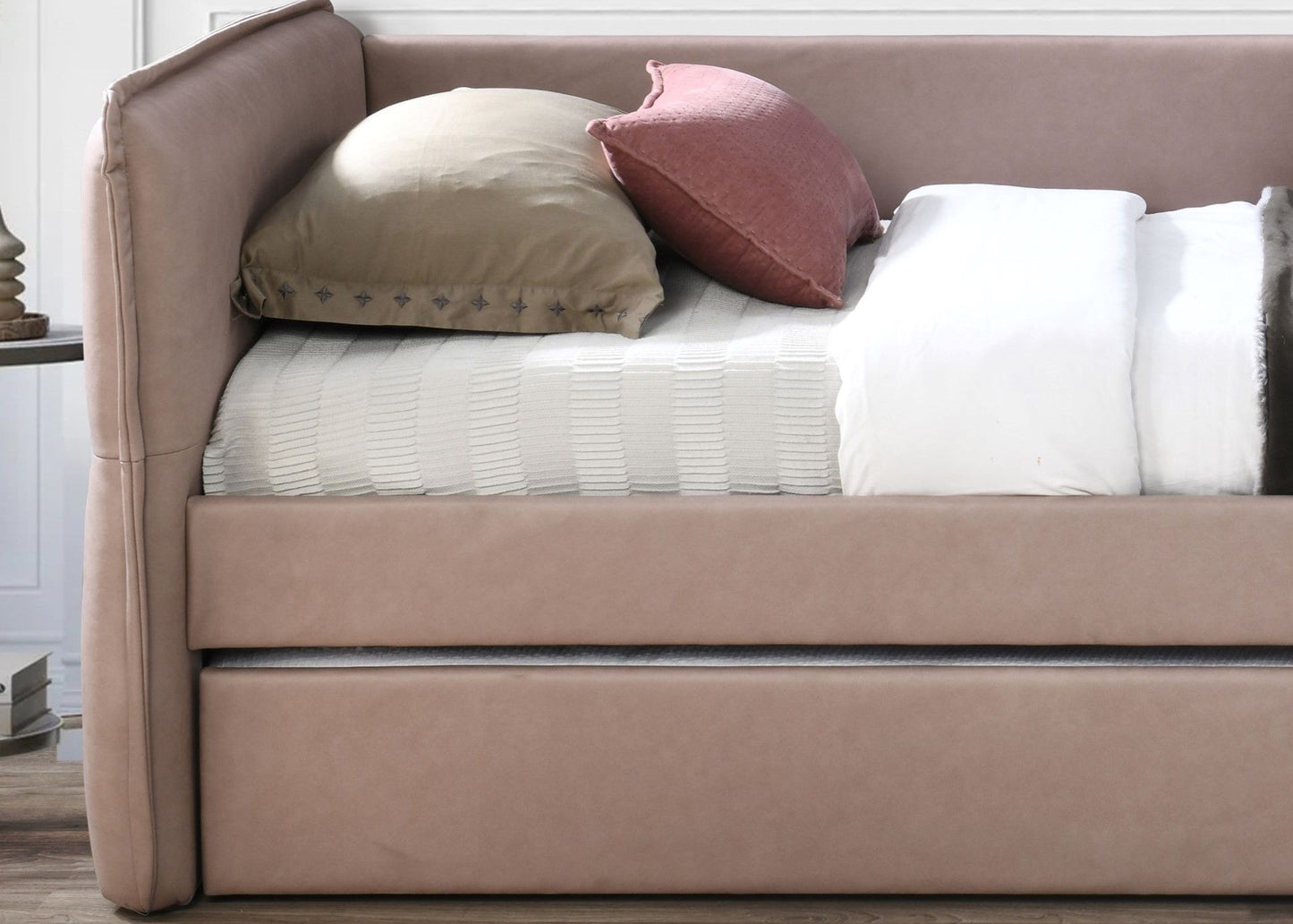 Daybed With A Trundle - Mauve