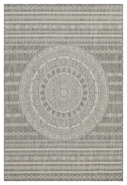 Sunshine - 7'10" X 10'3" Polypropylene Indoor, Outdoor, Area Rug - Silver