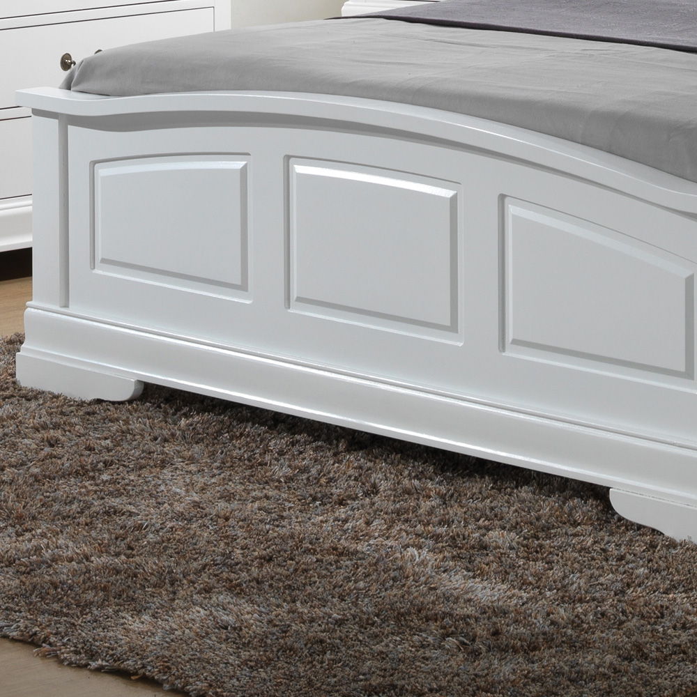 King Elegant Bed - White