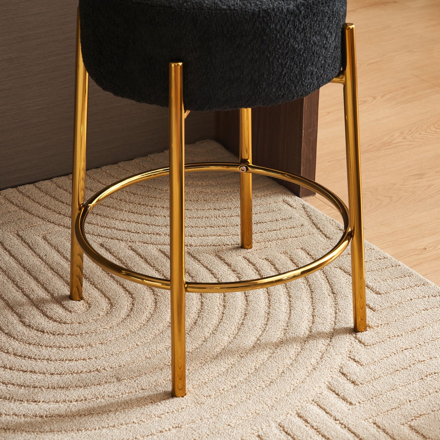Round Bar Stools (Set of 2), Contemporary Upholstered Dining Stools For Kitchens, Coffee Shops And Bar Stores - Black / Gold