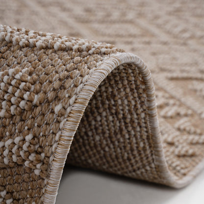 Guros - 4' X 6' Traditional Indoor / Outdoor Area Rug - Natural