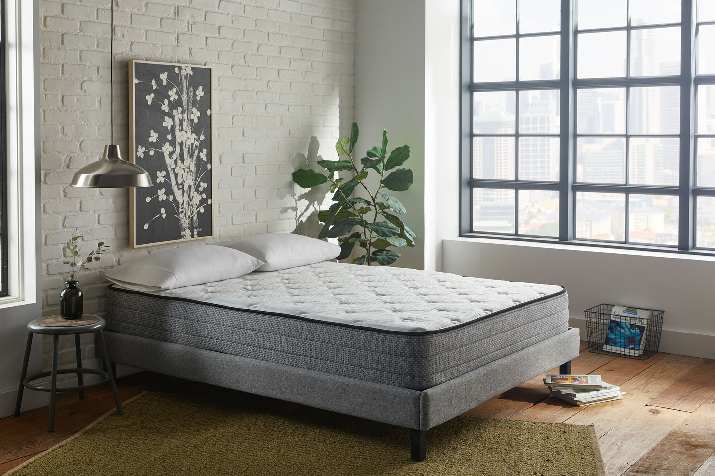 10" Queen Mattress With Gel Memory Foam 884 Pocketed Coil - White / Gray