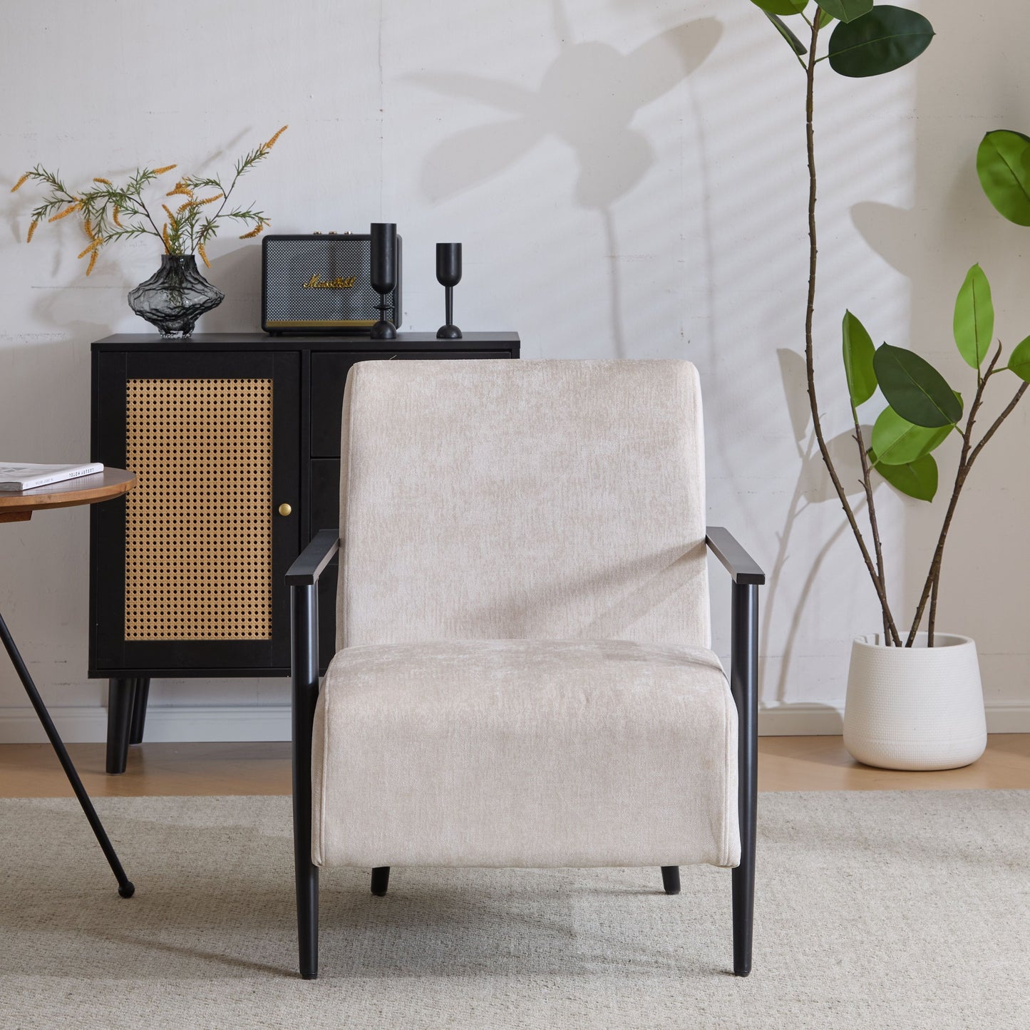 Modern Lounge Chair With Polyester Upholstery And Sturdy Metal Frame - Beige