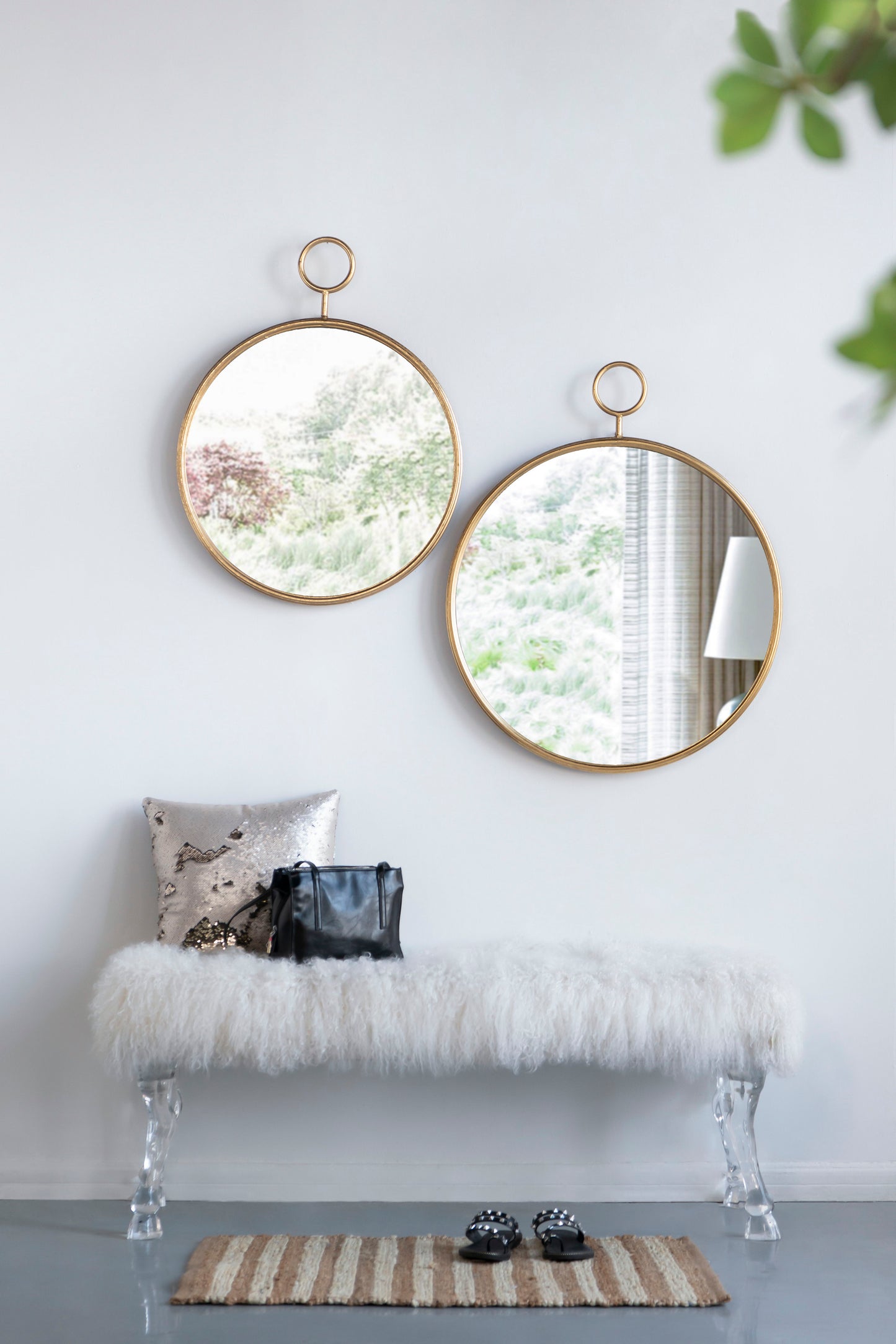 Circle Wall Mirror With Iron Frame, Accent Mirror For Living Room, Entryway, Office - Gold