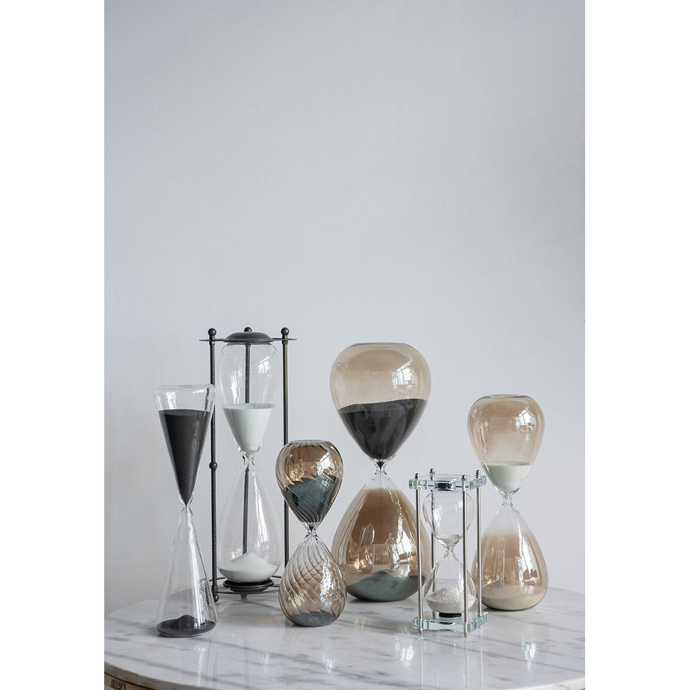 Triangular Shape Hourglass, 90 Minutes, Sand - Black