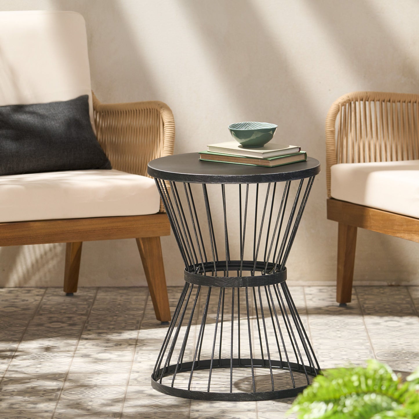 Lassen - Modern Outdoor Side Table With Hourglass Design - Matte Black