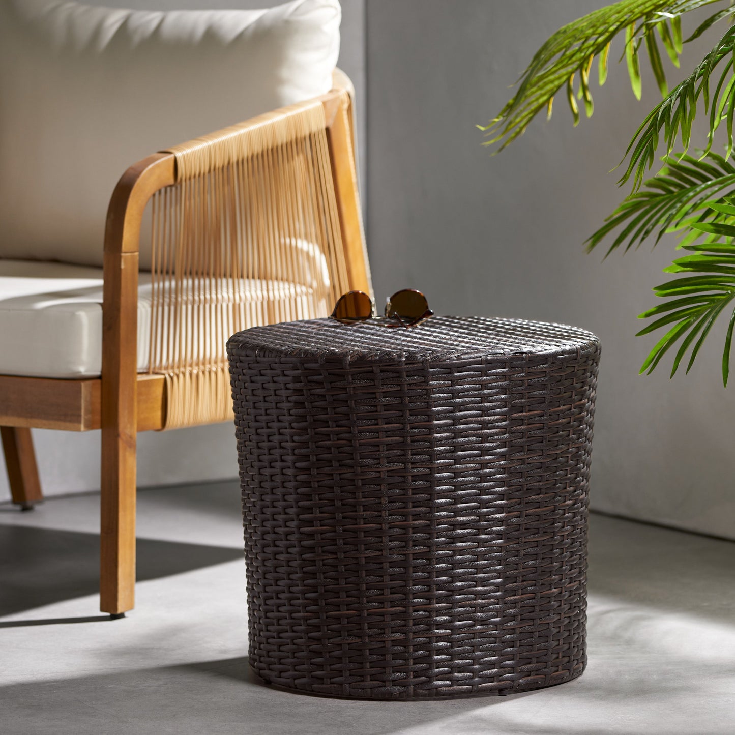 Barrel Side Table With Handcrafted Details - Brown
