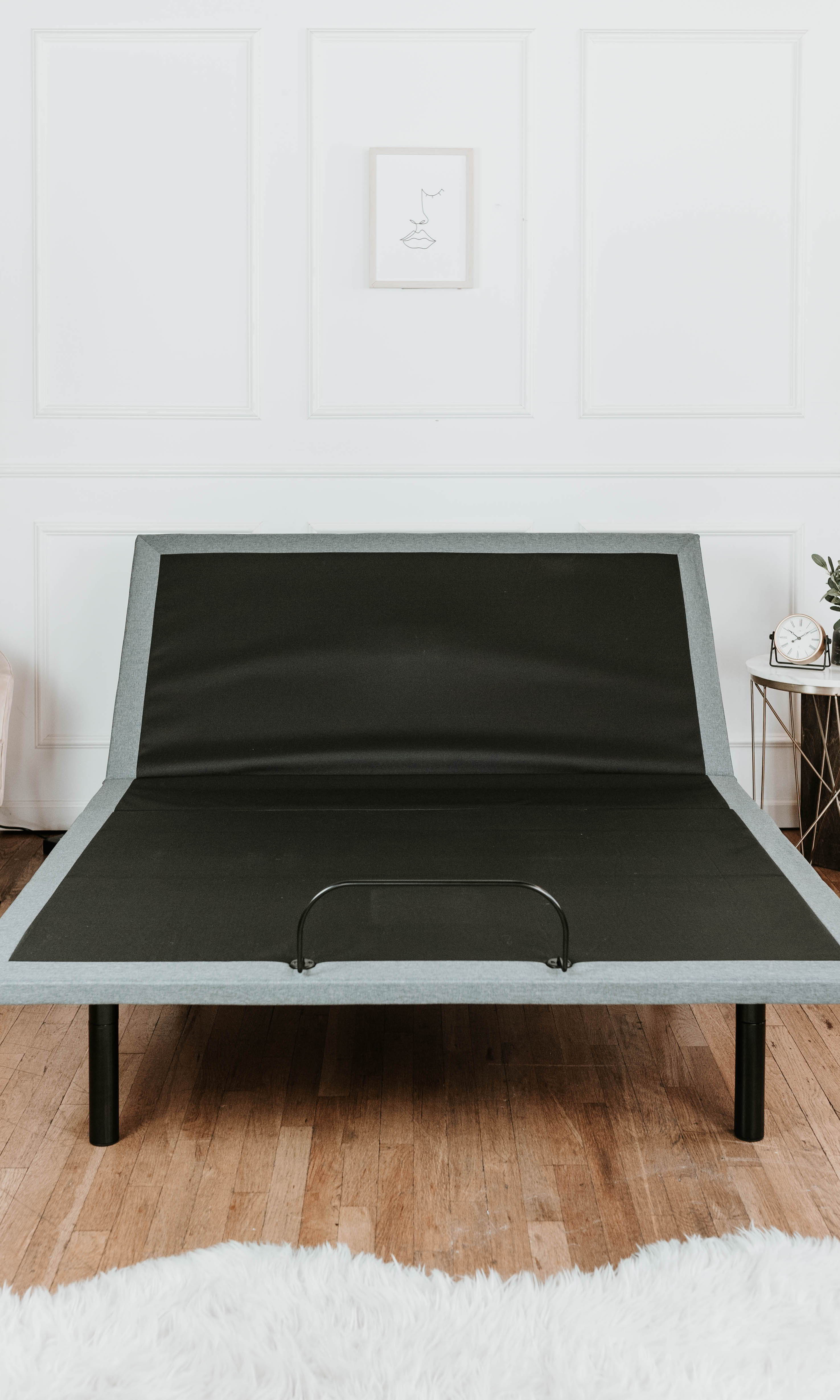 Btx5 - King Adjustable Bed Base With Head And Foot Position Adjustment - Black / Gray