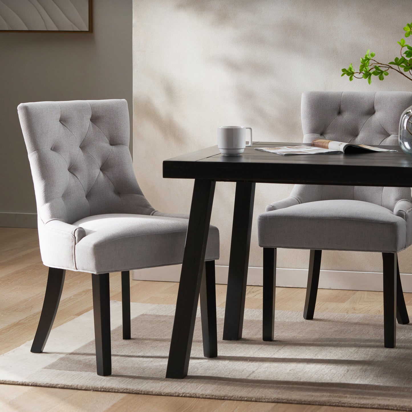 Quenching - Dining Chair With Sloped Arms And Diamond Tufting (Set of 2) - Light Gray