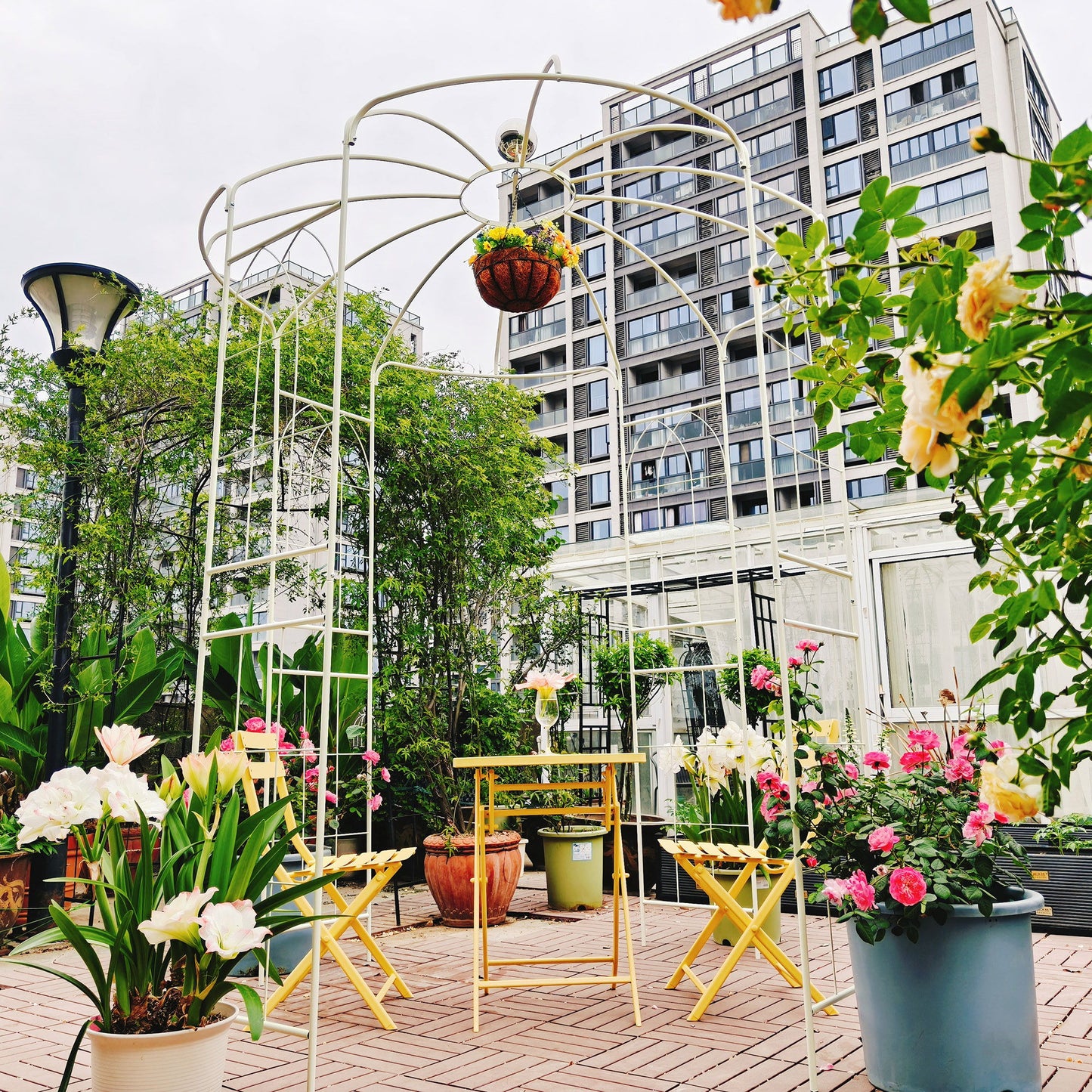 Metal Garden Arch Iron Garden Arbors Gazebo Dia High Birdcage Shape Pergola Pavilion For Wedding Ceremony - Cream White