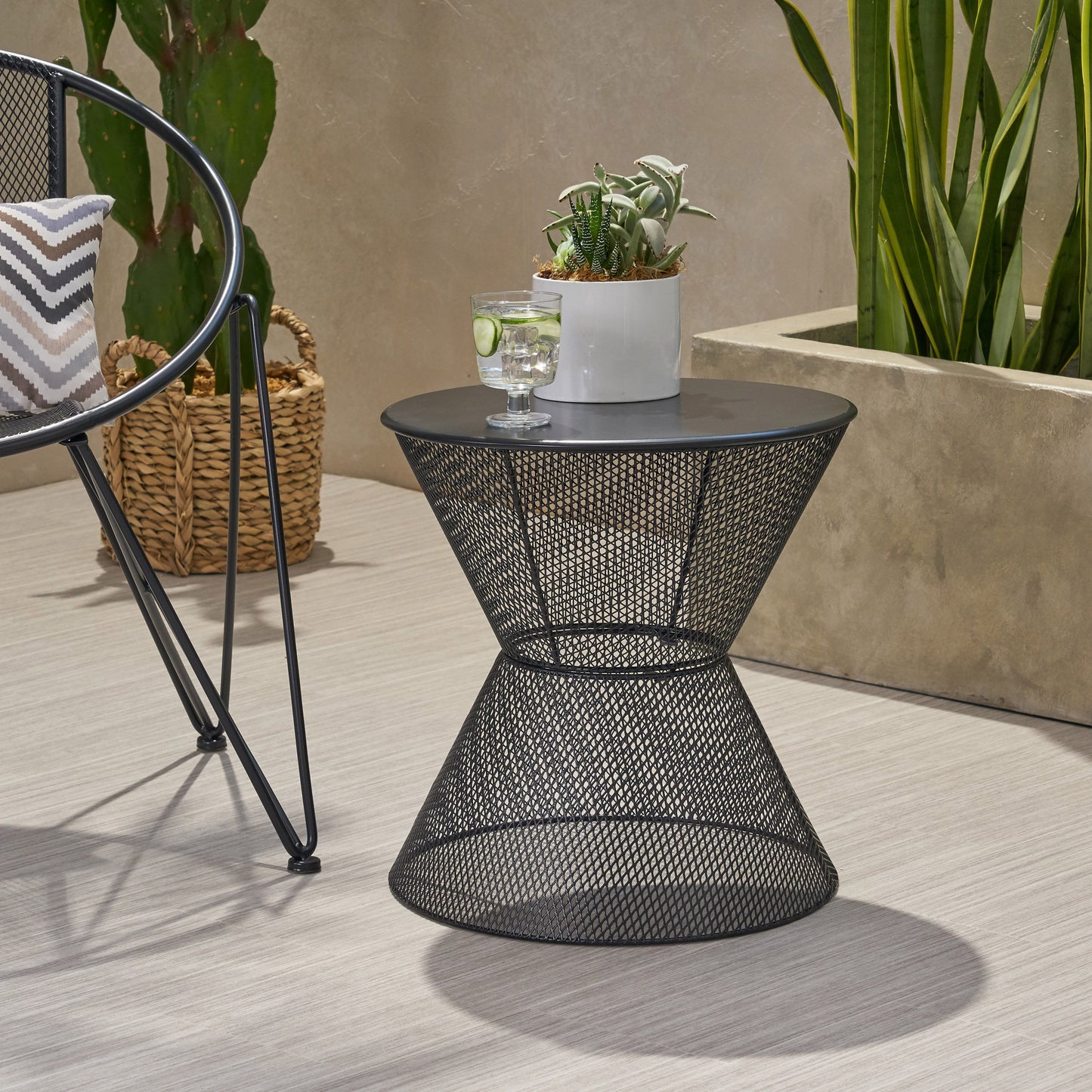 Nevada - Outdoor Side Table With Breezy Mesh Look - Matte Black