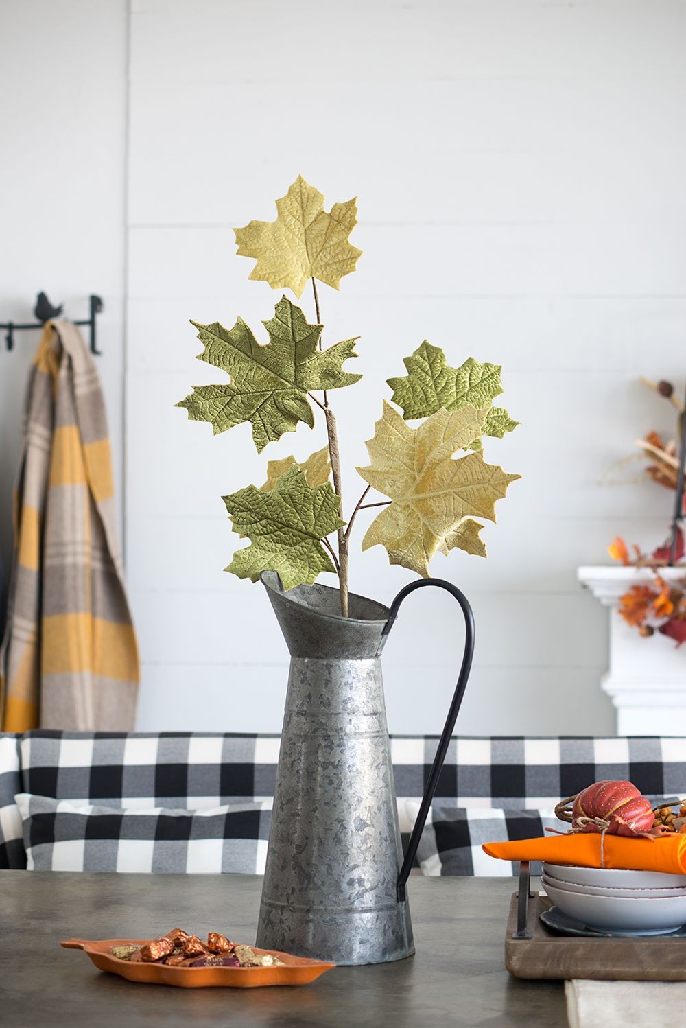 Velvet Maple Leaf Spray, Botanicals Decor For Harvest Festival Fall Festival & Thanksgiving Table Decorations (Set of 6) - Green